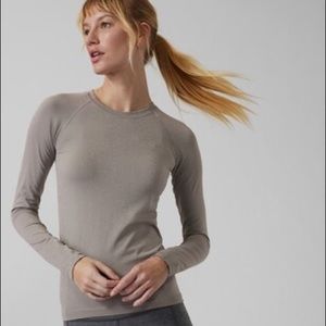 XXS Sparkly NWT Athleta Momentum Shine Top